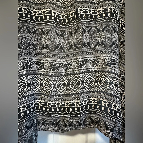 American Eagle Outfitters Black White Bohemian/ Open Front Cardigan - Picture 7 of 8
